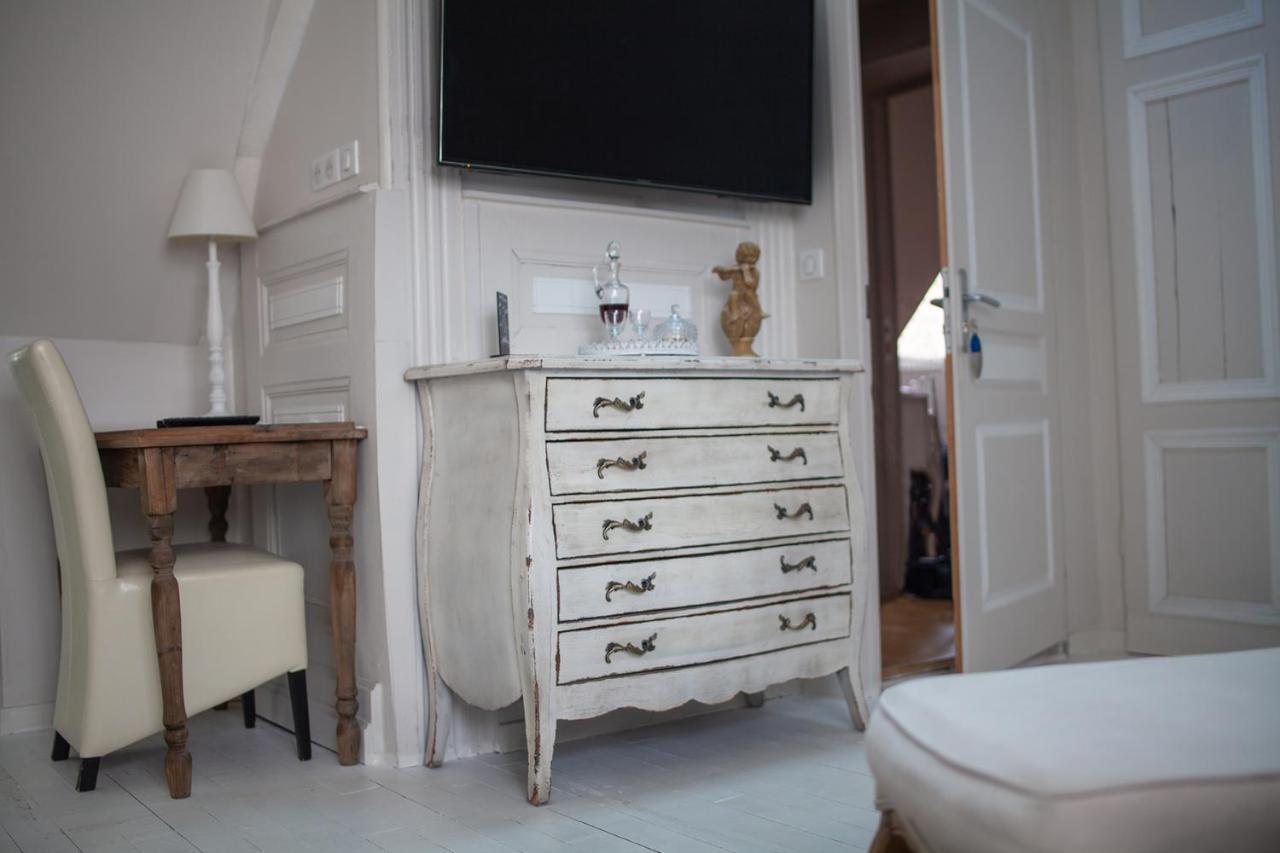 Bienvenue Chez Nous Bed and Breakfast Bergues Exteriör bild