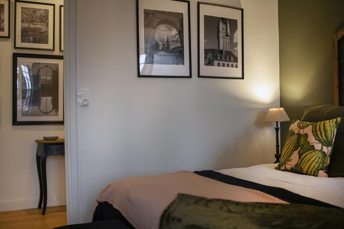Bienvenue Chez Nous Bed and Breakfast Bergues Exteriör bild