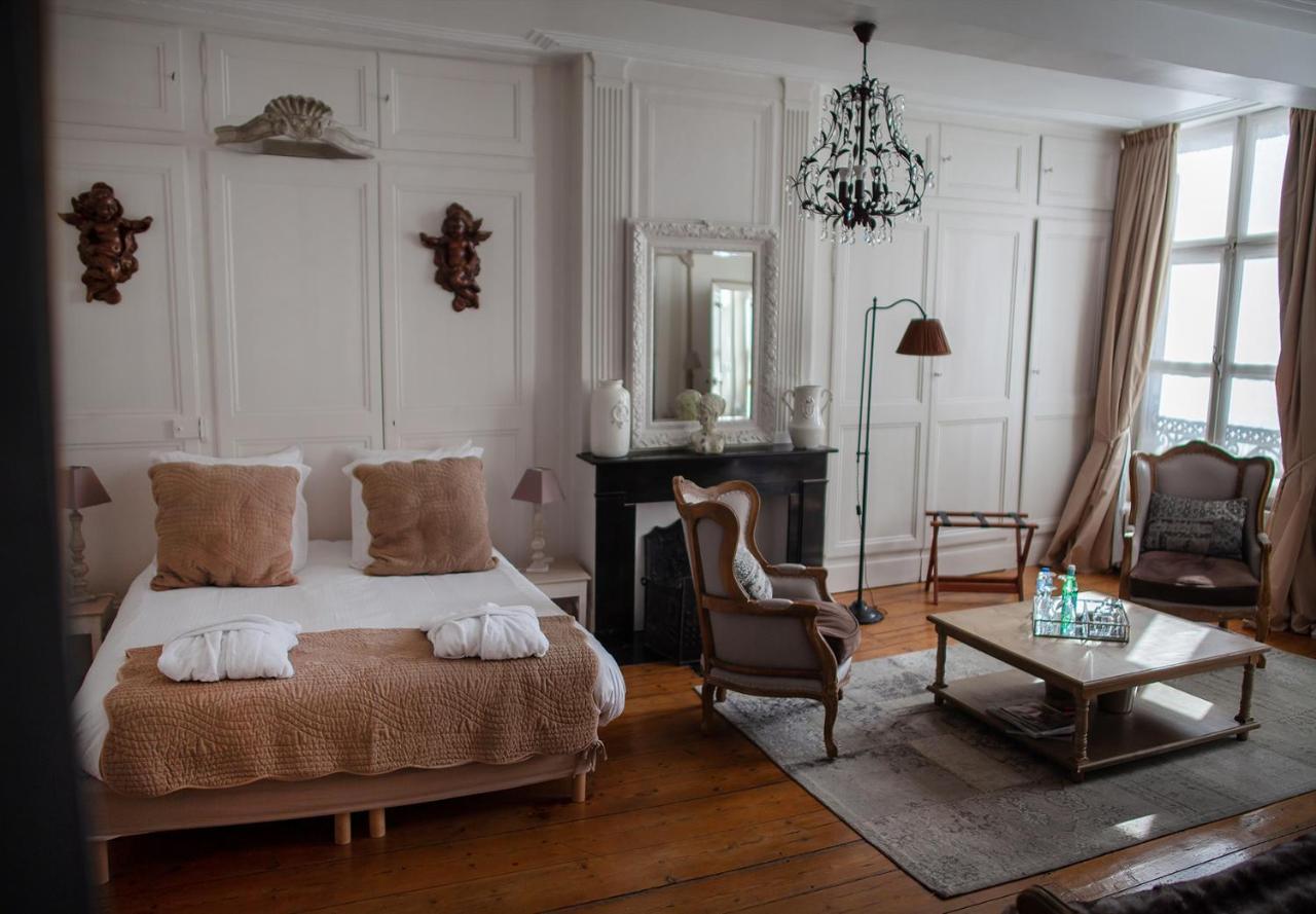 Bienvenue Chez Nous Bed and Breakfast Bergues Exteriör bild