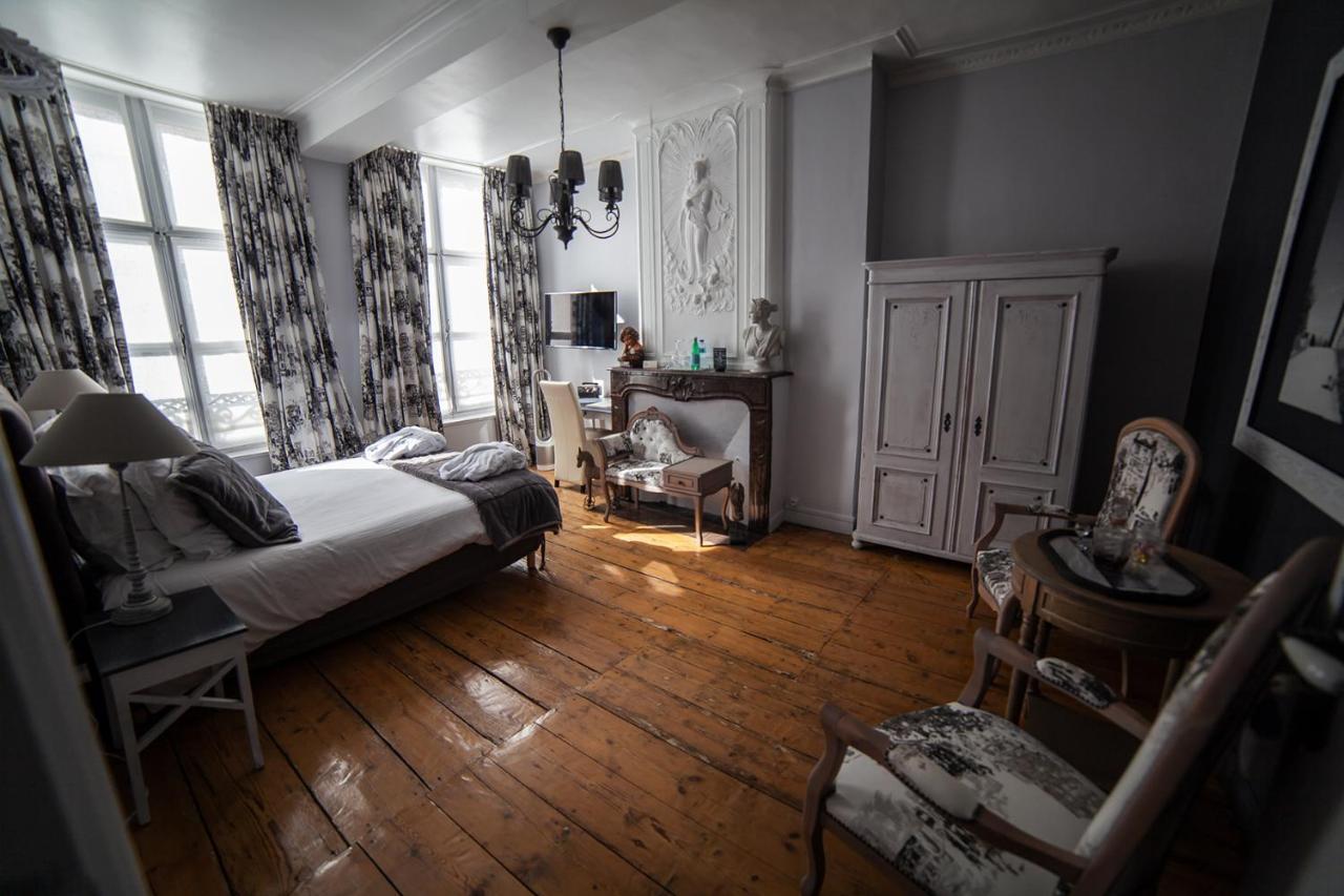 Bienvenue Chez Nous Bed and Breakfast Bergues Exteriör bild