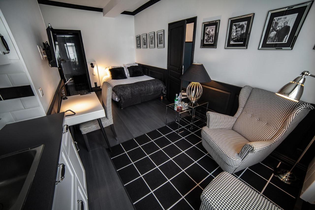 Bienvenue Chez Nous Bed and Breakfast Bergues Exteriör bild