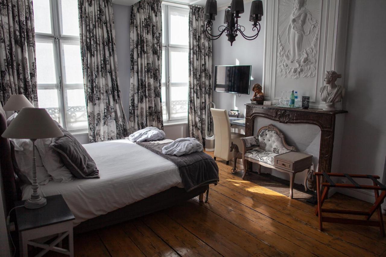 Bienvenue Chez Nous Bed and Breakfast Bergues Exteriör bild