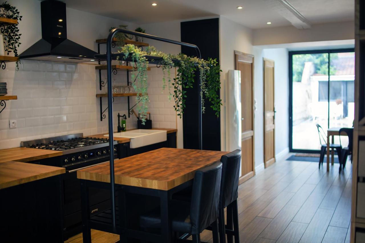 Bienvenue Chez Nous Bed and Breakfast Bergues Exteriör bild