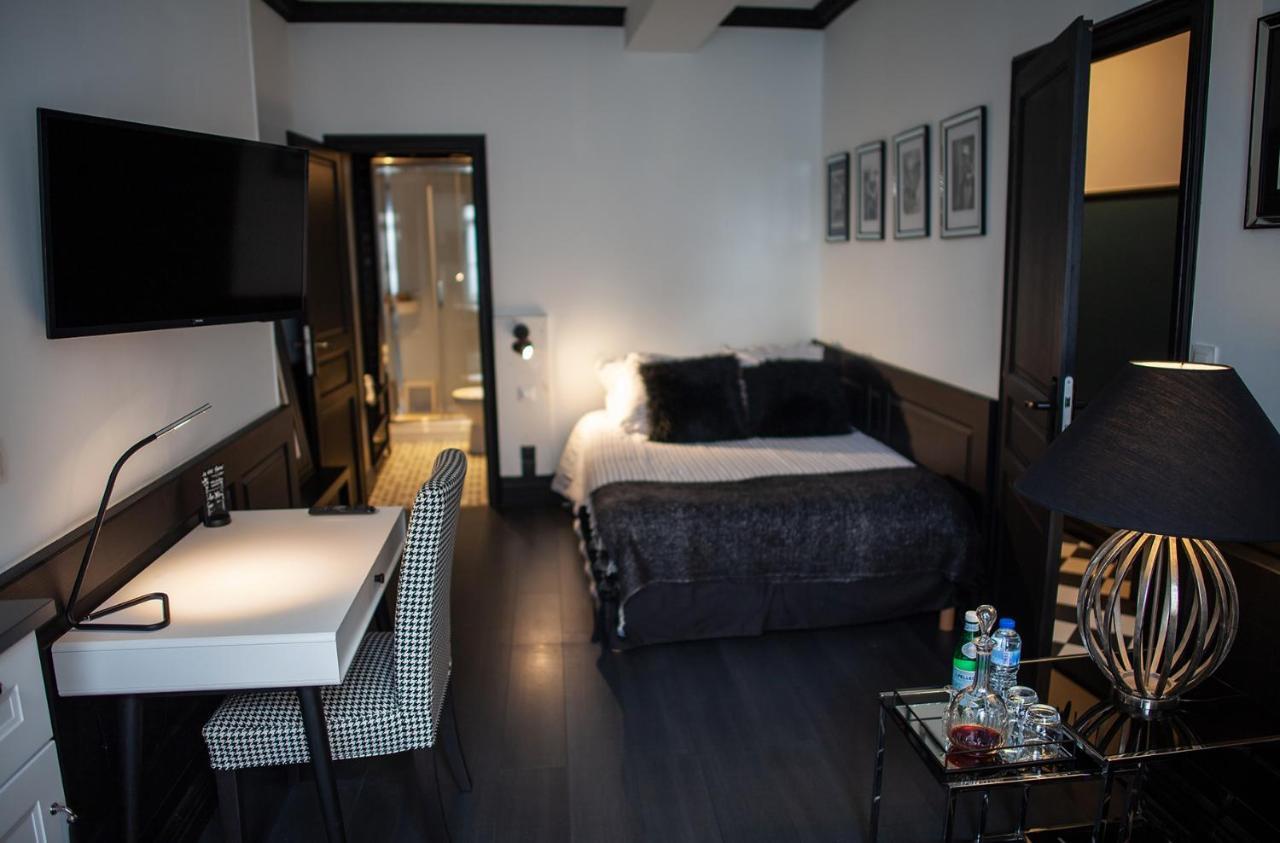 Bienvenue Chez Nous Bed and Breakfast Bergues Exteriör bild
