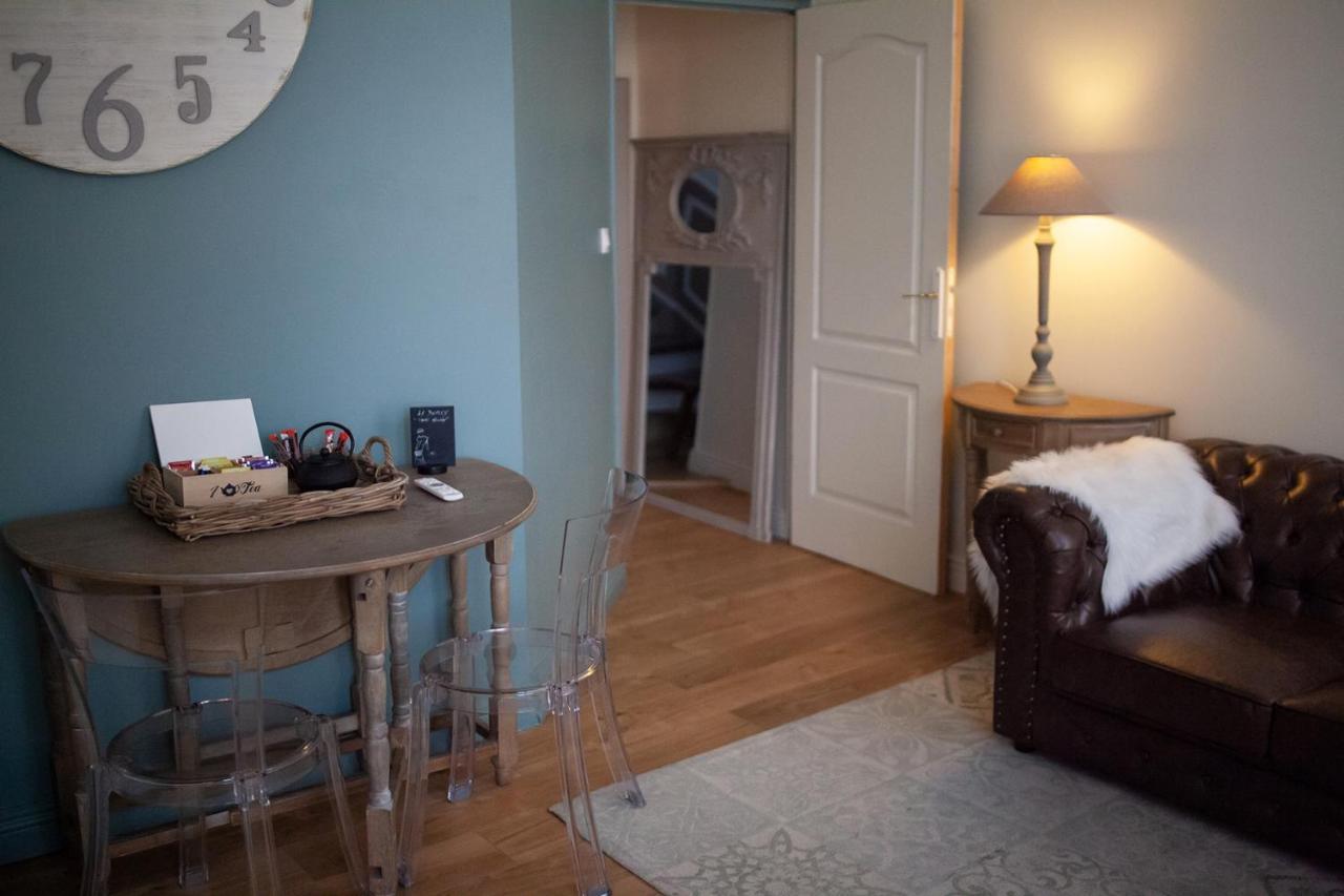Bienvenue Chez Nous Bed and Breakfast Bergues Exteriör bild