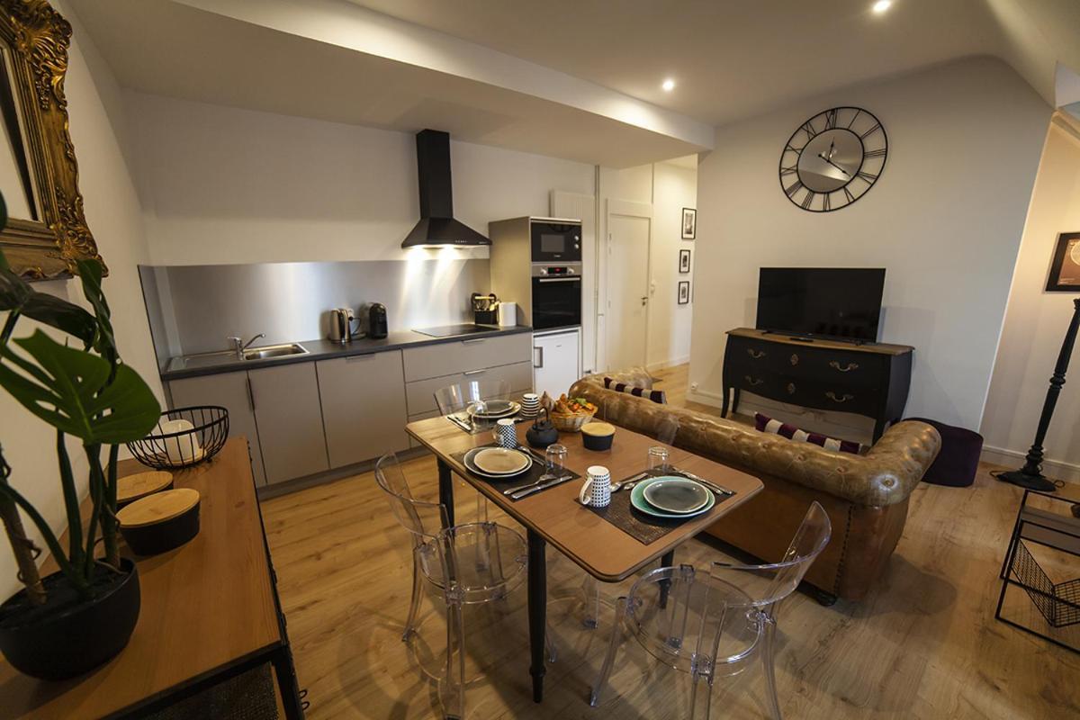 Bienvenue Chez Nous Bed and Breakfast Bergues Exteriör bild